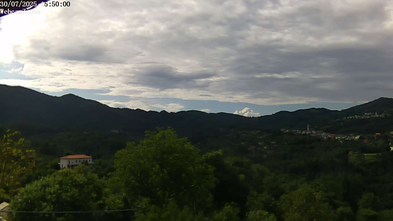 immagine della webcam nei dintorni di Luzzi: webcam Carro