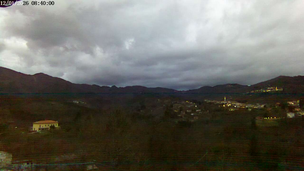 immagine della webcam nei dintorni di Campo Tenese: webcam Carro