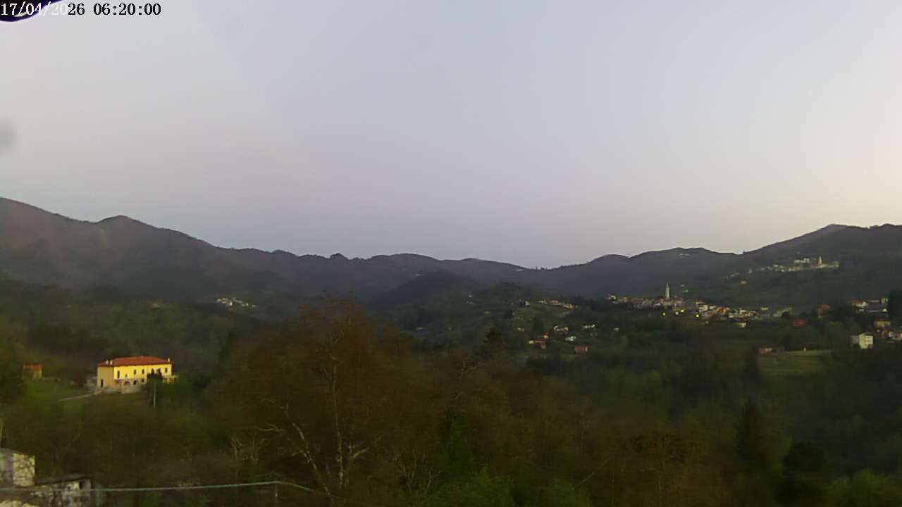 immagine della webcam nei dintorni di Altomonte: webcam Carro